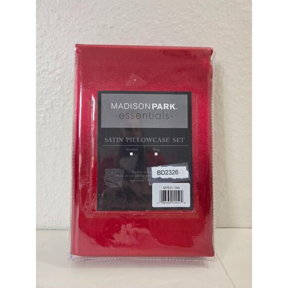 Madison Park Essentials Satin King Red Pillowcases Pair - Picture 2 of 3